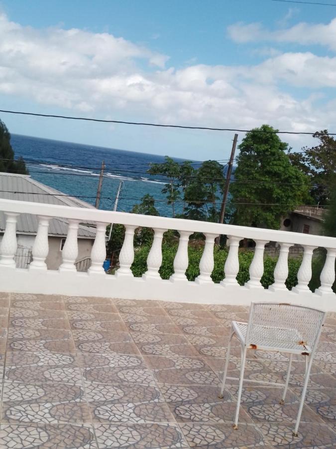 Tina'S Guest House Ocho Rios Exterior foto